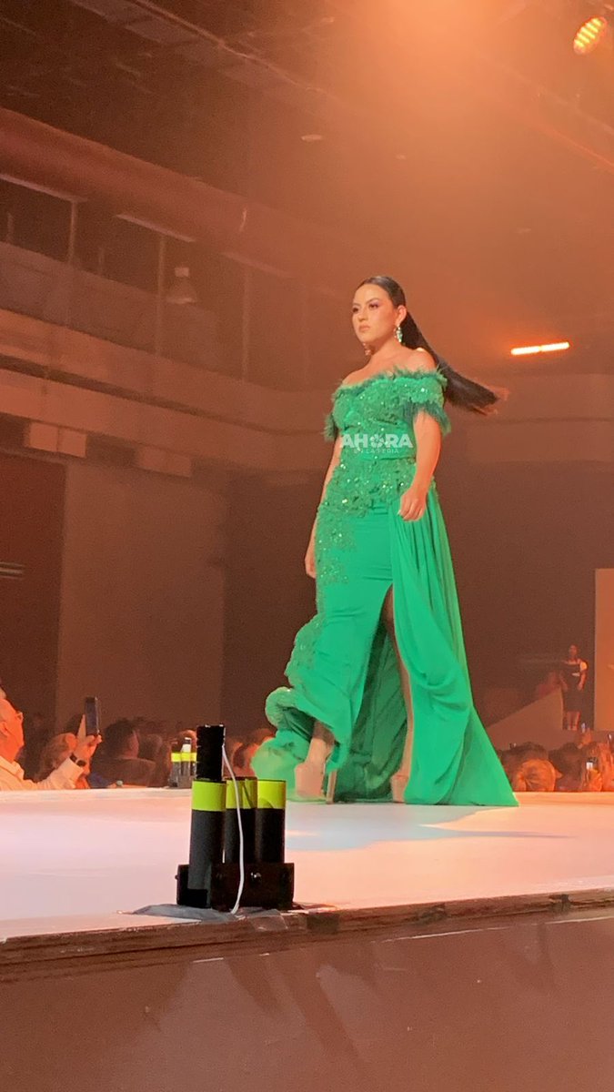 AhoraTabasco's tweet photo. 🌺#AhoraEnLaFeria| Las representantes de #Centro, #Jonuta y #Macuspana modelan diseños de Moraima Domínguez.

|#Villahermosa |#Tabasco |#Noticias |#AhoraTabasco |#DesfileDeModas |#FeriaTabasco2024 |#FlorTabasco https://t.co/0jm7mVtUs3