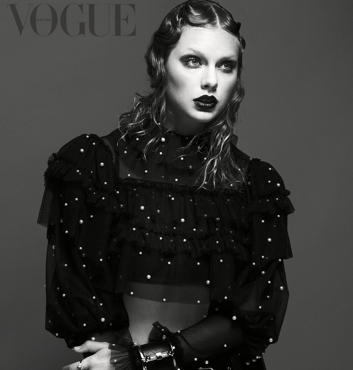 thisloveisclean's tweet photo. she is giving us british vogue realness https://t.co/amCTEGO7GF