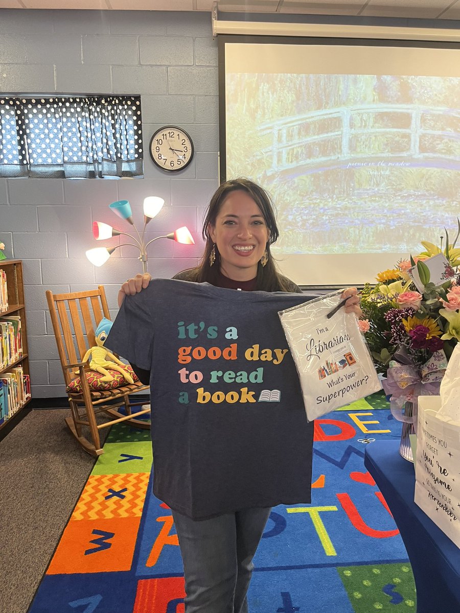 We 🩷our librarian!! Happy Librarian Week Mrs. Hernandez. Thank you for all you do for our students and staff. We are so lucky to have you. 📚