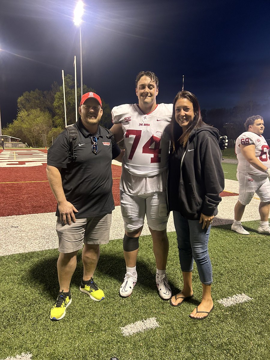 Football is back 
💪🏽🏈⚪️🔴⚔️ 
#Boro