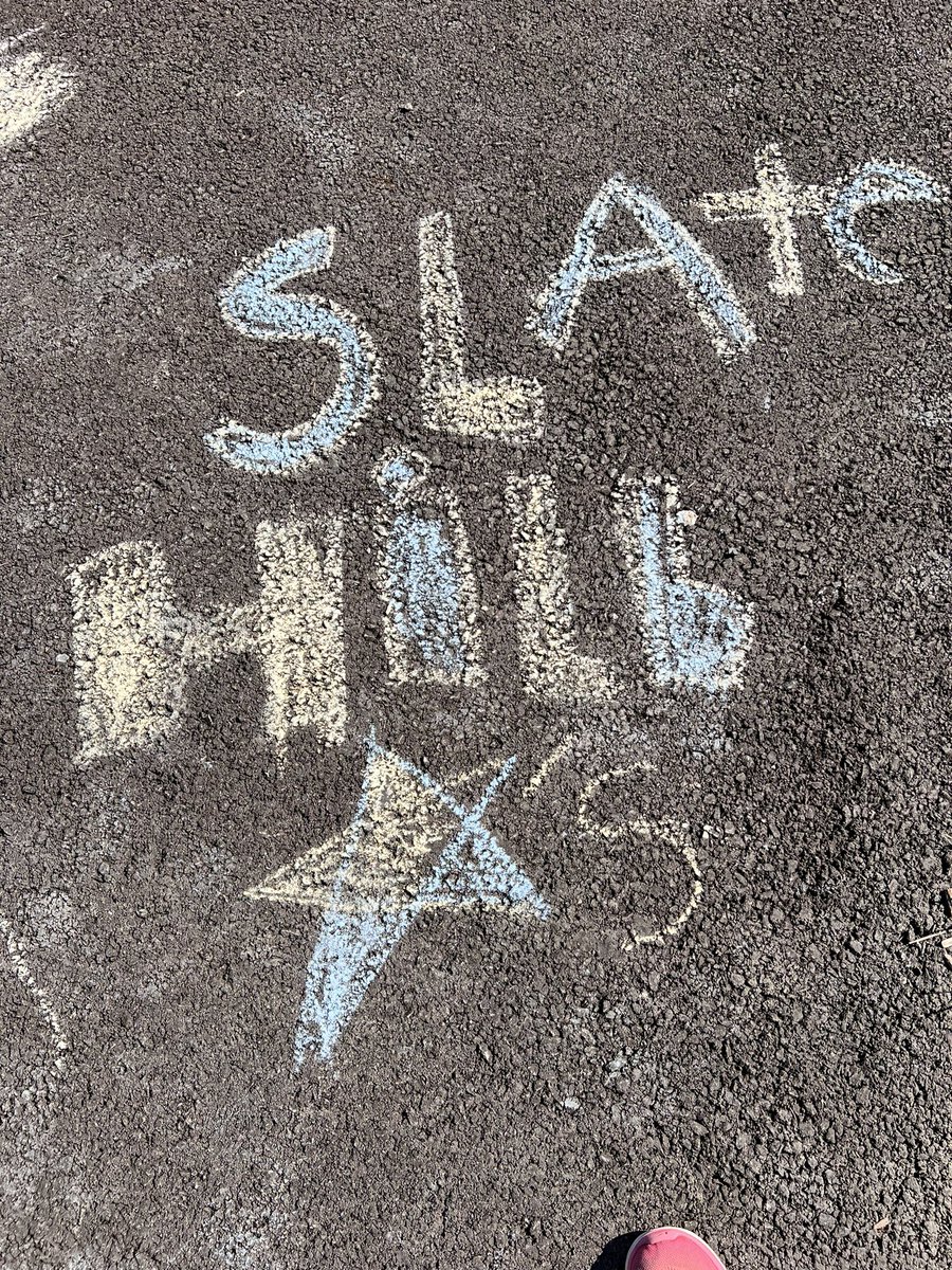 It’s a beautiful day to bring out the chalk for recess time! #itsworthit #slatehillstars