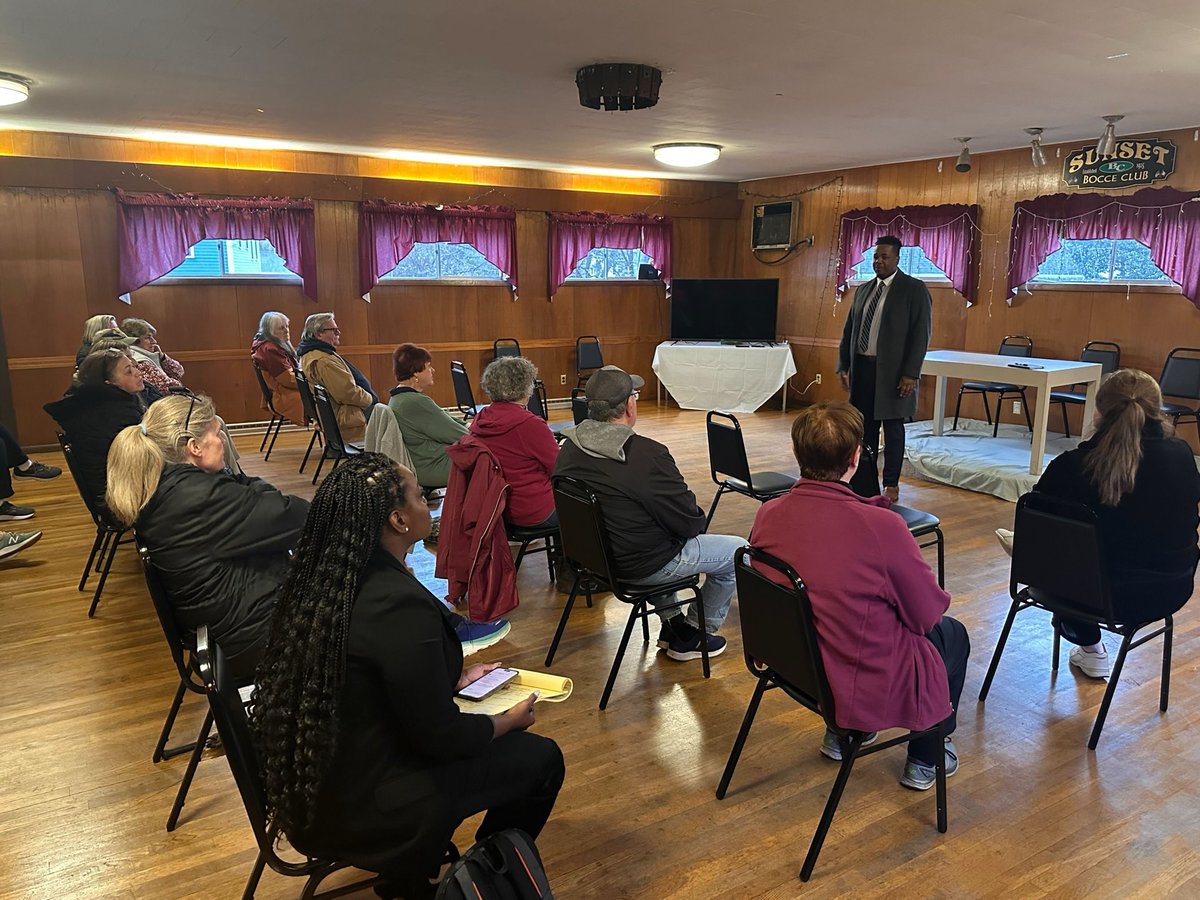 Grateful for the opportunity to connect with the Readville Neighborhood Association this evening, discussing vital issues and fostering community engagement. #readville #hydepark #bospoli #communityengagement