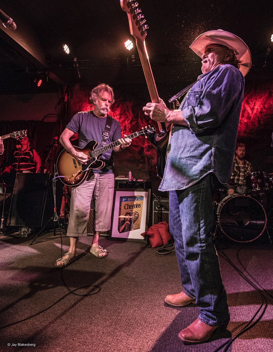 BobWeir's tweet photo. Gonna miss Ol’ Dickey - the wrong end of sunrise ‘n all - Bon Voyage Ol’ Pal...@DickeyBetts 

📸: @jayblakesberg https://t.co/JHQSbXOr8K