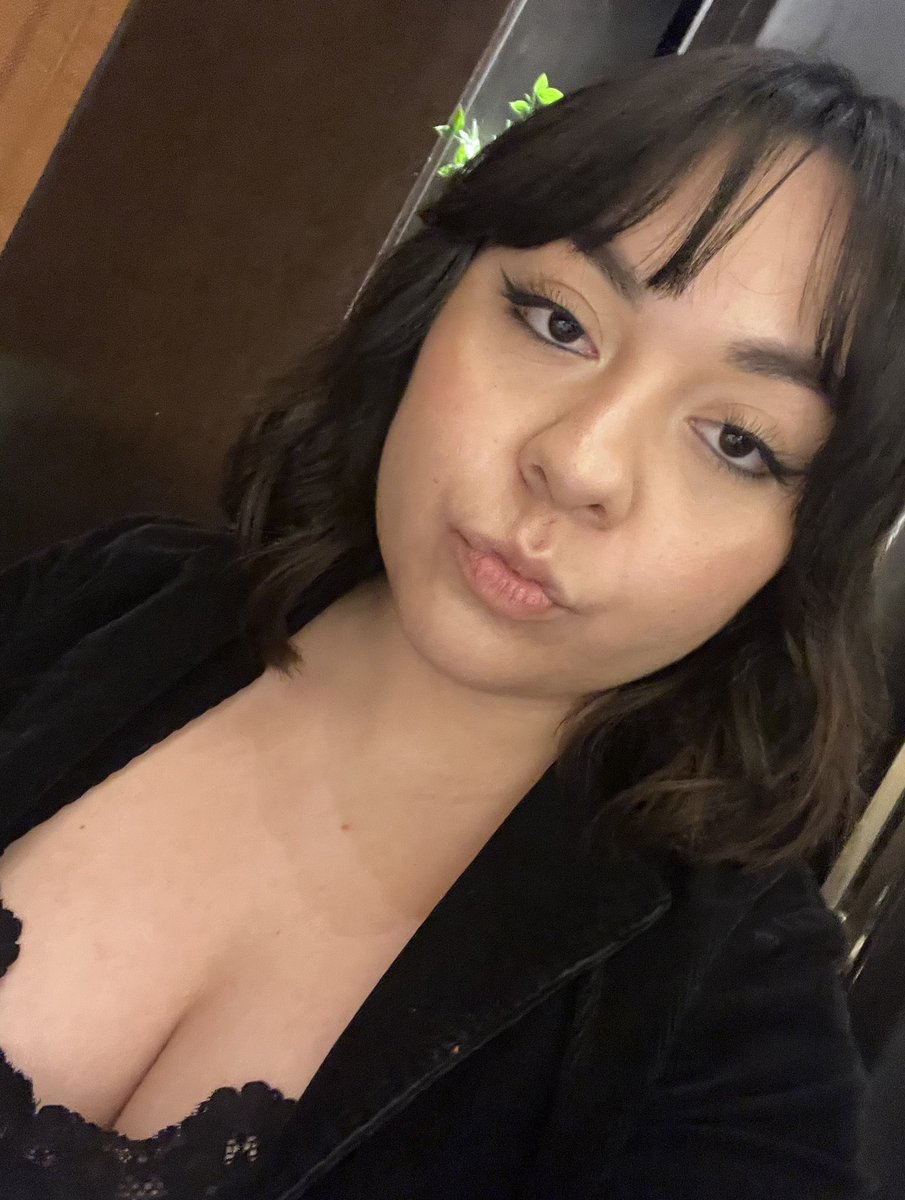 swavyjaz's tweet photo. Haven’t posted on here in a while 🤷🏻‍♀️🫠 https://t.co/FBFHaBvcz7