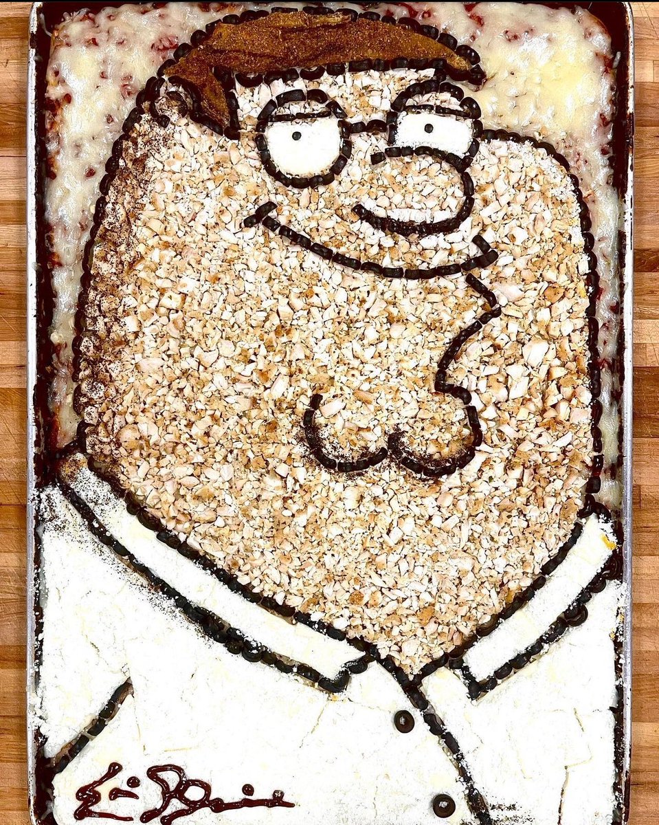 @FamilyGuyonFOX @paleycenter Hey @SethMacFarlane could you ever have imagined 25 years ago that one day, people would be making pizzas with your characters on them? #OnlyInRhodeIsland #FamilyGuy