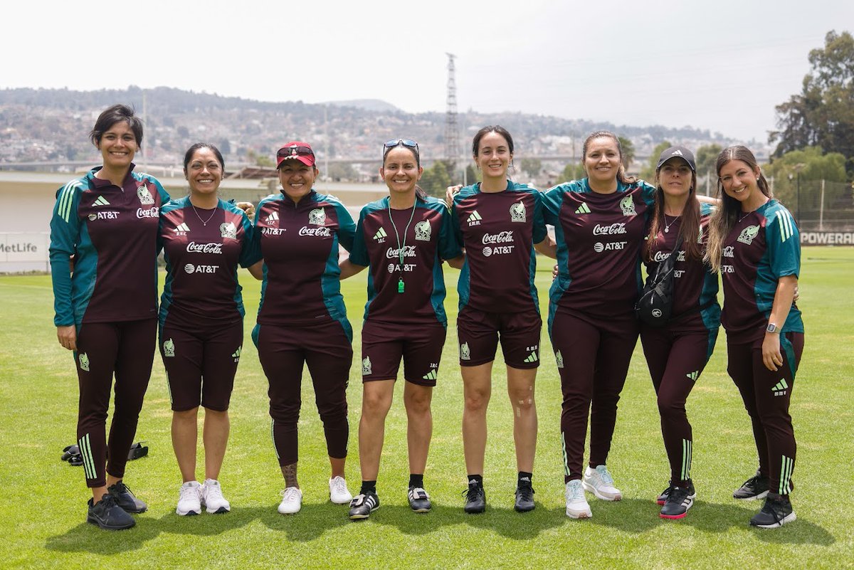 Mexican National Team tweet media