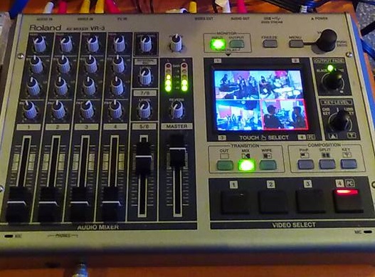 vfk_monji's tweet photo. @MyRoland うちのローランドさん達です
#VR3
#V02HD
#V8HD
#VR120HD
#SP404SX
#Roland https://t.co/JVrOkUoaO2