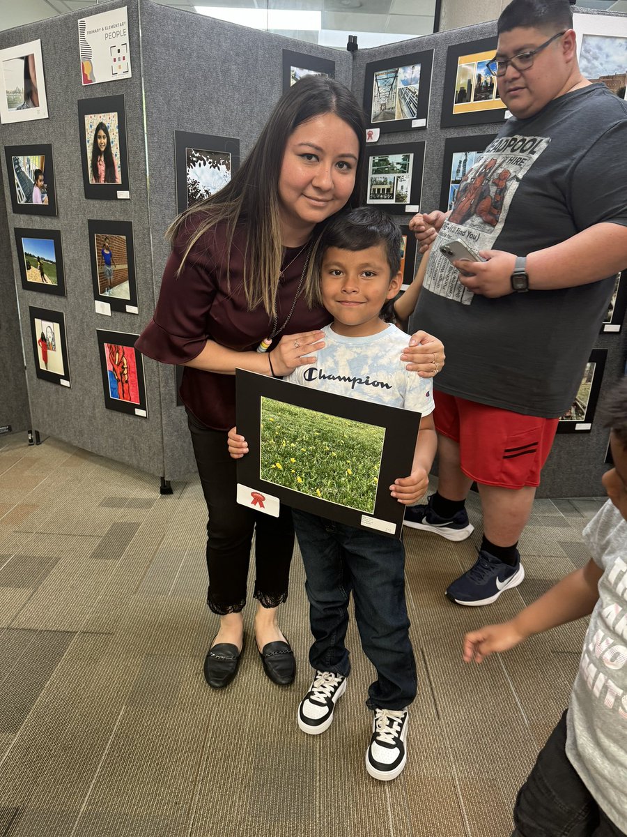 Elizabeth tweet media