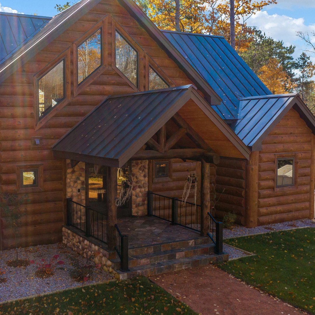 Homes like this just call to us. #ConcreteLogSiding
#LogHome #ConcreteSiding #LogSiding #DreamHome #HouseGoals #NextGenLogs #LogCabin #ConcreteConstruction #MaintenanceFree #loghomeliving #logcabinliving #cabinlife #design #inspiration #rustic #rustichome #cabinlove