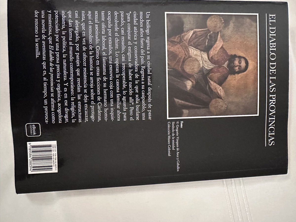 Leída otra novela de Juan Cárdenas y me reafirmo que es de las voces más interesante y originales de la literatura actual en Colombia. Esta novela deja algunas preguntas abiertas, pero también reflexiones y sonrisas. @arturocharria