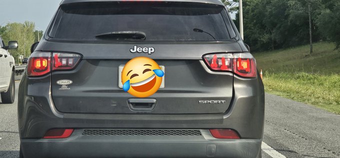I think someone trolled these people 😅 saw this in traffic today! https://t.co/u55Vx49sEP<a href="/tag/facebookdown"class="tags"><span>#facebookdown</span></a><a href="/tag/instagramdown"class="tags"><span>#instagramdown</span></a>