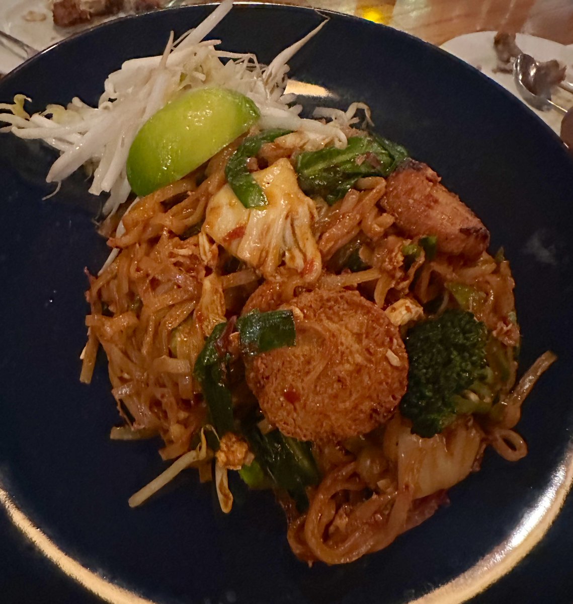 I was debating whether to share this.  This was a terrible expensive meal in NYC.

The ‘tamarind’ chicken wings only tasted of sugar, no tamarind in sight. The Pad Thai looked fine but had zero flavor. I was so sad! 😔

Have you had such bad meals? 

#nycfoodie #thaifood #badfood