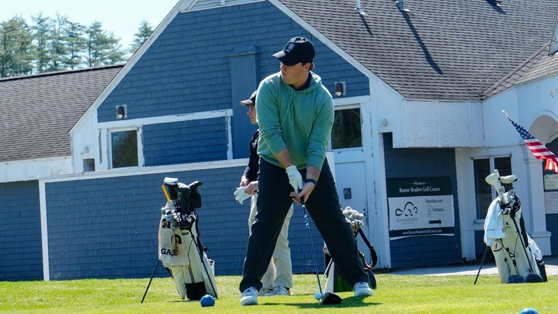 Golf: Berg & Desjardins Lead Bentley to 4th in Saint Anselm Hawk Invitational
bentley.prestosports.com/sports/mgolf/2…
#BentleyU #BeAForce #NE10Embrace