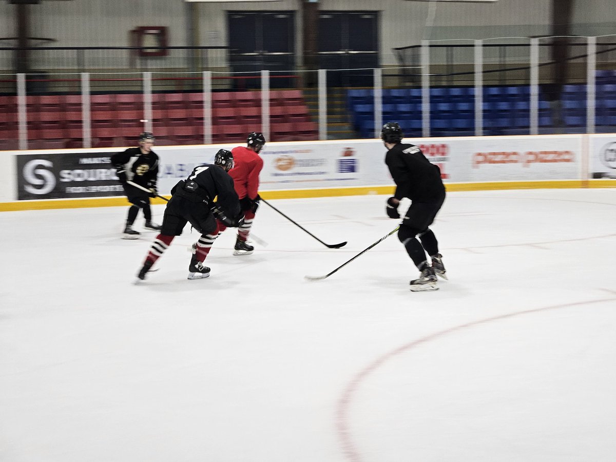 Dundas Real McCoys tweet media