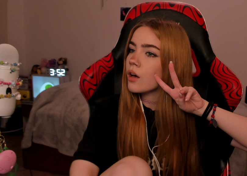welchelas's tweet photo. reacciones rancias y jugando Outlast por segunda vez jeje
https://t.co/WBAadV6CFU https://t.co/d3OkIYdgMy