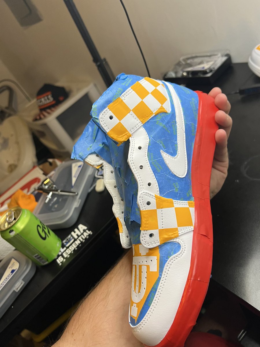 Newest pair I’m working on. #Tennessee #volunteers #customkicks