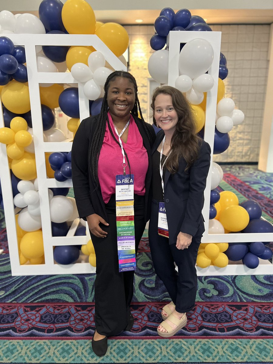 mrs_stubb's tweet photo. Day one in the books at FBLA SLC! Childersburg High brought their A-game, competing in Organizational Leadership, Graphic Design, &amp; Introduction to Public Speaking. What a day of networking and growth! Can’t wait for what tomorrow will bring! #FutureLeaders https://t.co/dmzNMhfTp4