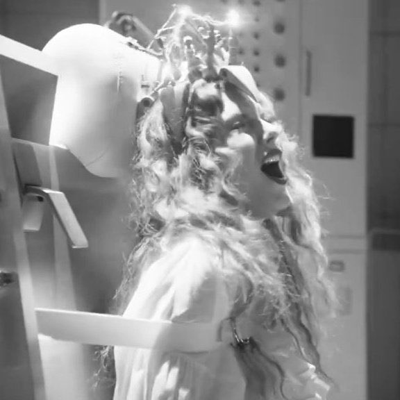 laethegay's tweet photo. this is the year of women releasing music about trauma from toxic relationships and im here for it. https://t.co/PNQHrkyKAB