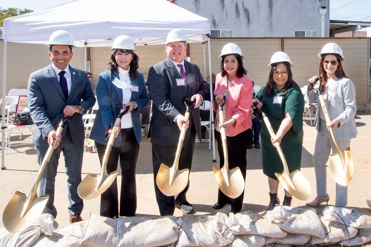 Yesterday, we celebrated the groundbreaking of our new office in East LA! We're rebuilding our longtime home on Whittier Blvd. to expand our crucial services. Thank you to Sup. @HildaSolis and @USAO_LosAngeles E. Martin Estrada for marking this milestone for our community.👏