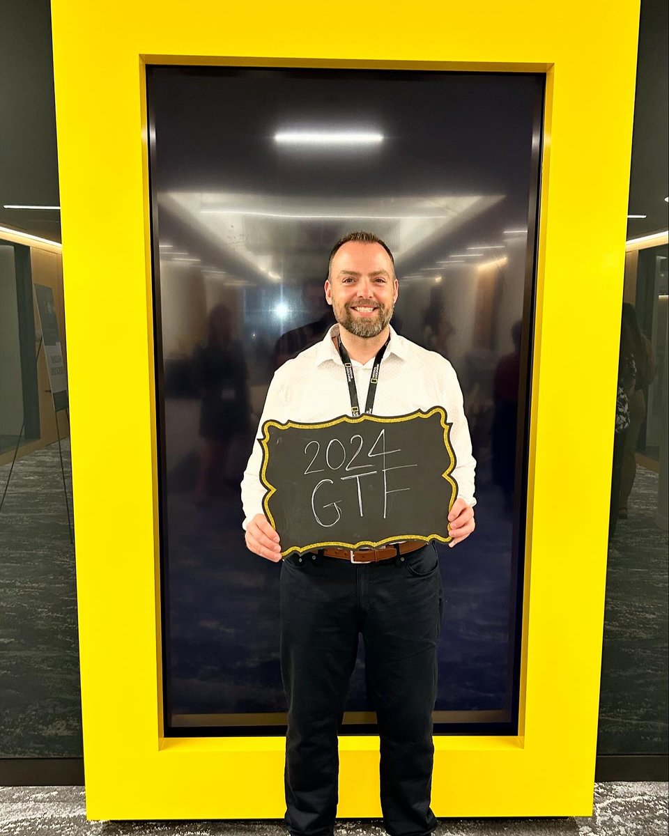 tcdixon3's tweet image. The #GrosvenorTeacherFellowship is a two-year commitment. The first year includes my expedition to Antarctica and the pre-expedition workshop at @NatGeo headquarters in Washington, DC, that I just returned from.

#2024GTF #EducatorExplorer #Antarctica @InsideNatGeo