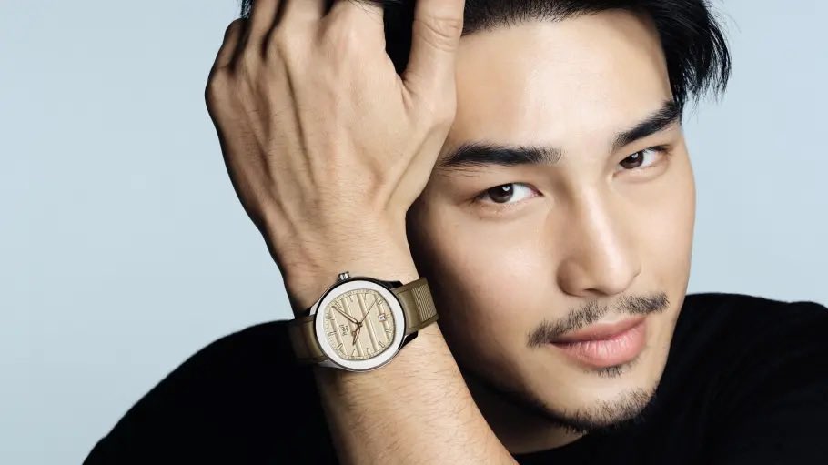 APOofc_team's tweet photo. Congratulations อาโป ณัฐวิญญ์ ความภูมิใจของชาวเรา คนไทยคนแรกกับตำแหน่ง PIAGET Global Ambassador สง่างาม ถูกต้องและเหมาะสม ยินดีด้วยมากๆนะครับ

APO NATTAWIN GBA OF PIAGET

#CongratsGbaApo 
@Nnattawin1 https://t.co/TeAGj6aYoG