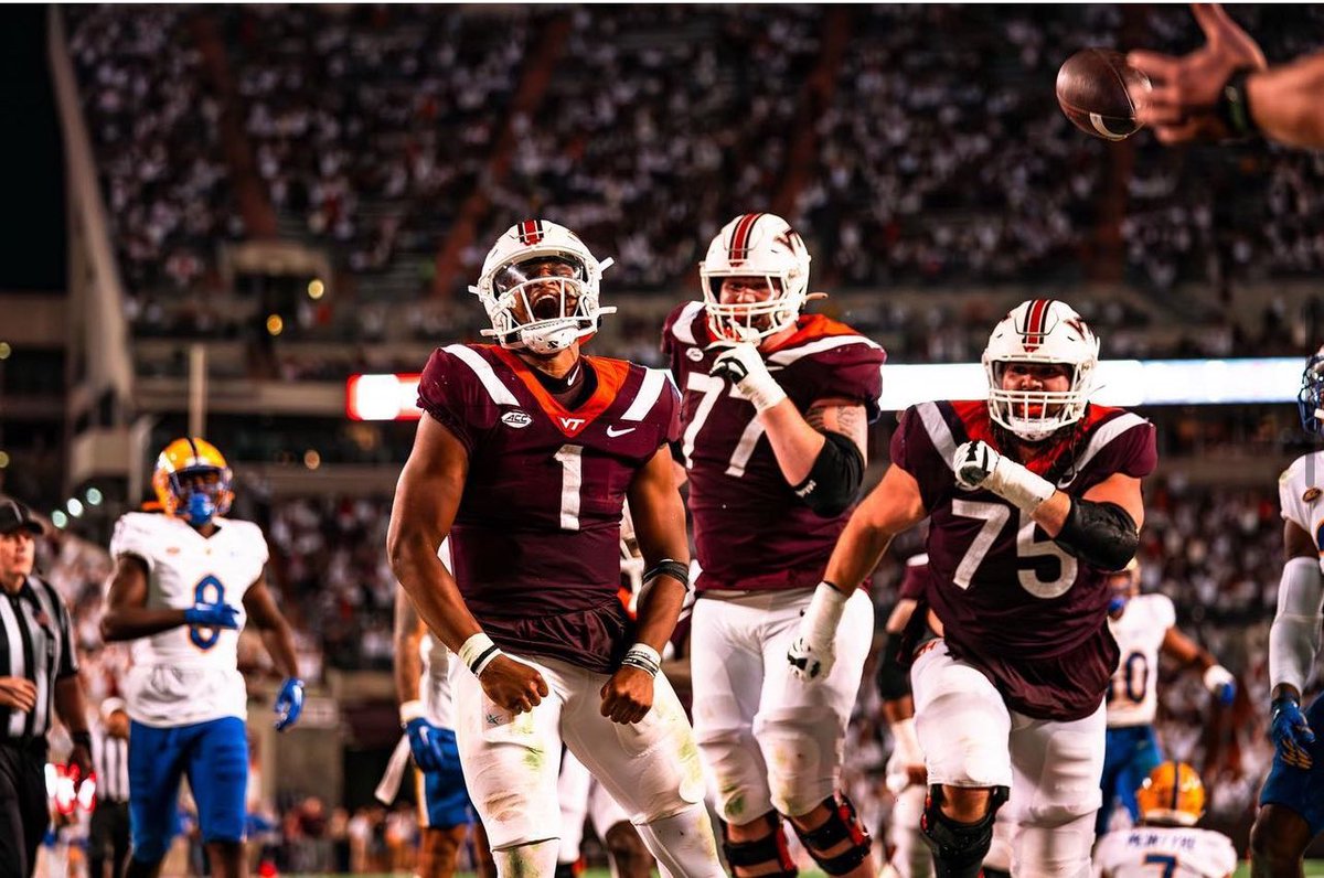 BrendanAlex50's tweet photo. #AGTG After a great conversation with @Coach__Fields I am blessed to receive an offer from Virgina Tech University !! #gohokies @CoachPryVT @Crook_VT @coachbrentdavis @CoachLyonsCVfb @DAWGHZERECRUITS @wpialsportsnews @RivalsFriedman @adamgorney @cvqbclub https://t.co/3B9fBJGqbp