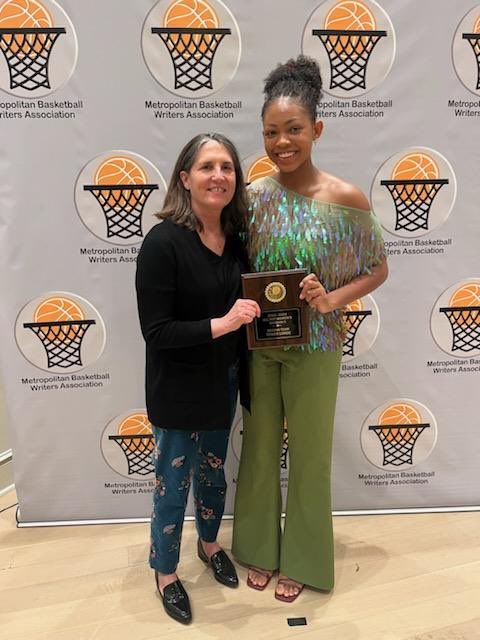 PaceWBB's tweet photo. 📸 Flicks from the All-Met Dinner🤩 A big congrats to Tower Lorde on making All-Met Second Team❕We are so proud of you, way to represent #pacewbb 💙💛 #allmet #towerofpower https://t.co/2DuFLvzn13
