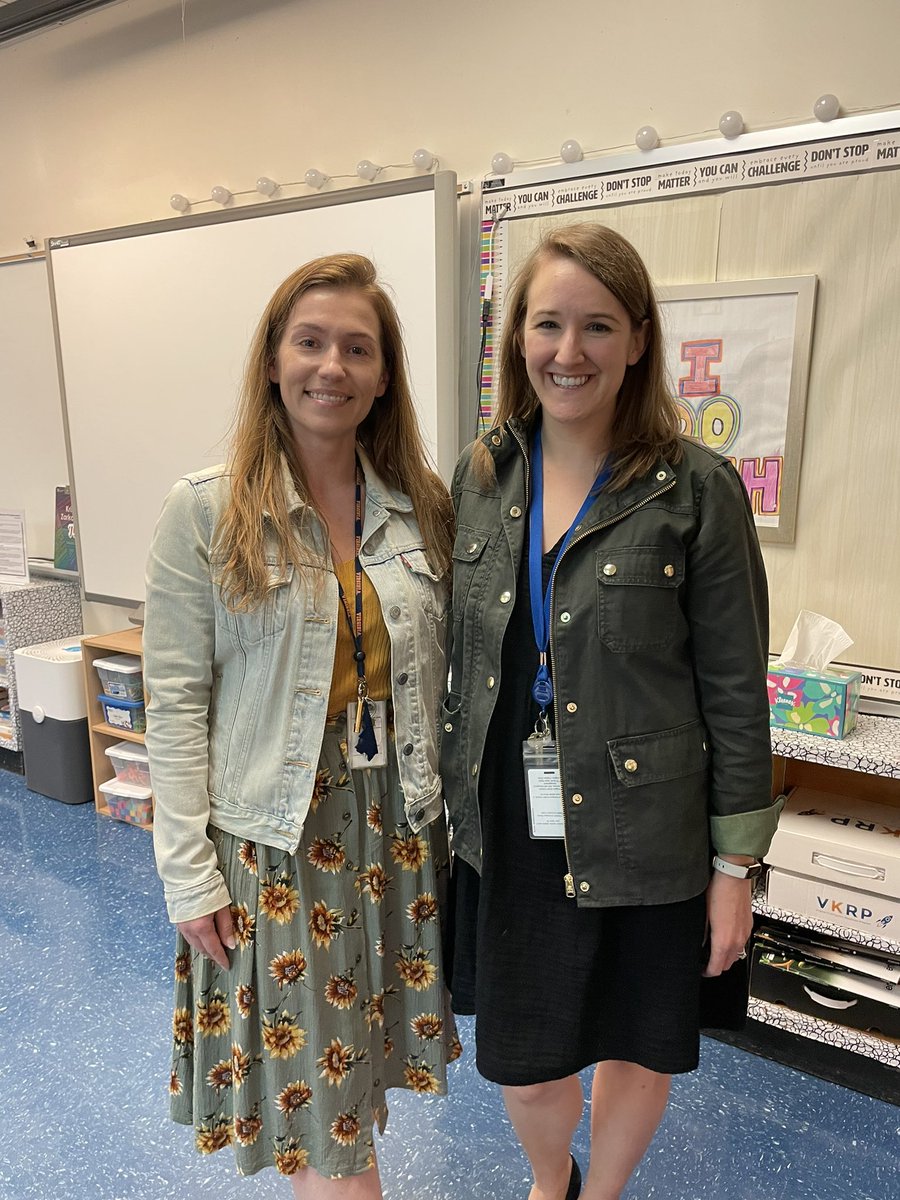 Unplanned teacher twinning day! Apparently we all got the memo to wear the same thing ❤️ They say great minds think alike.