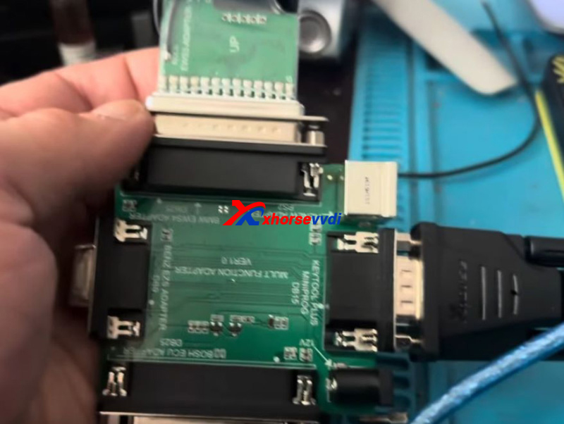 Xhorsevvdi's tweet photo. I can't connect to ews3 with an adapter from #xhorse vvdiprog via multi prog. "adapter fail"? 🤔🤔
➡️That adapter (pic2&amp;3) only works with vvdi prog
➡️Use XDNP50 EWS3 adapter (pic4) or solder 
#multiprog #vvdiprog #keytoolplus #vvdiprogadapter #xhorseadapter #soldering #ews3 https://t.co/Cizn6CuX8j