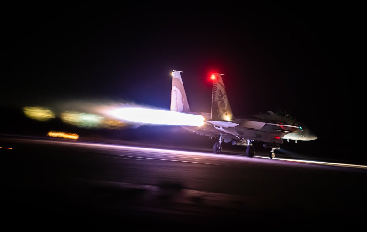 B_Ram_Saran's tweet photo. BREAKING: Israel is bombing Iran, Syria and Iraq at the same time.

This is the first time ever that Israeli warplanes have struck Iran directly.

Israel is playing with fire. https://t.co/mH2gqXkaKv