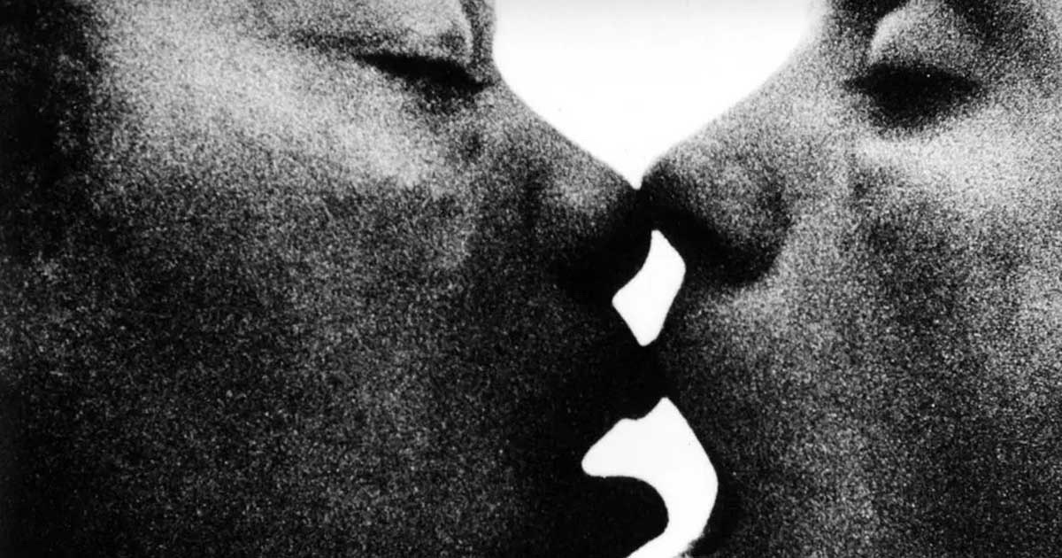 AfwFilm's tweet photo. Barbara Hammer’s NITRATE KISSES (1992) screens on 16mm Tues 30 April @ The Brunswick Green. 
https://t.co/7m3ODSVrQR https://t.co/yaN8VrqfPx
