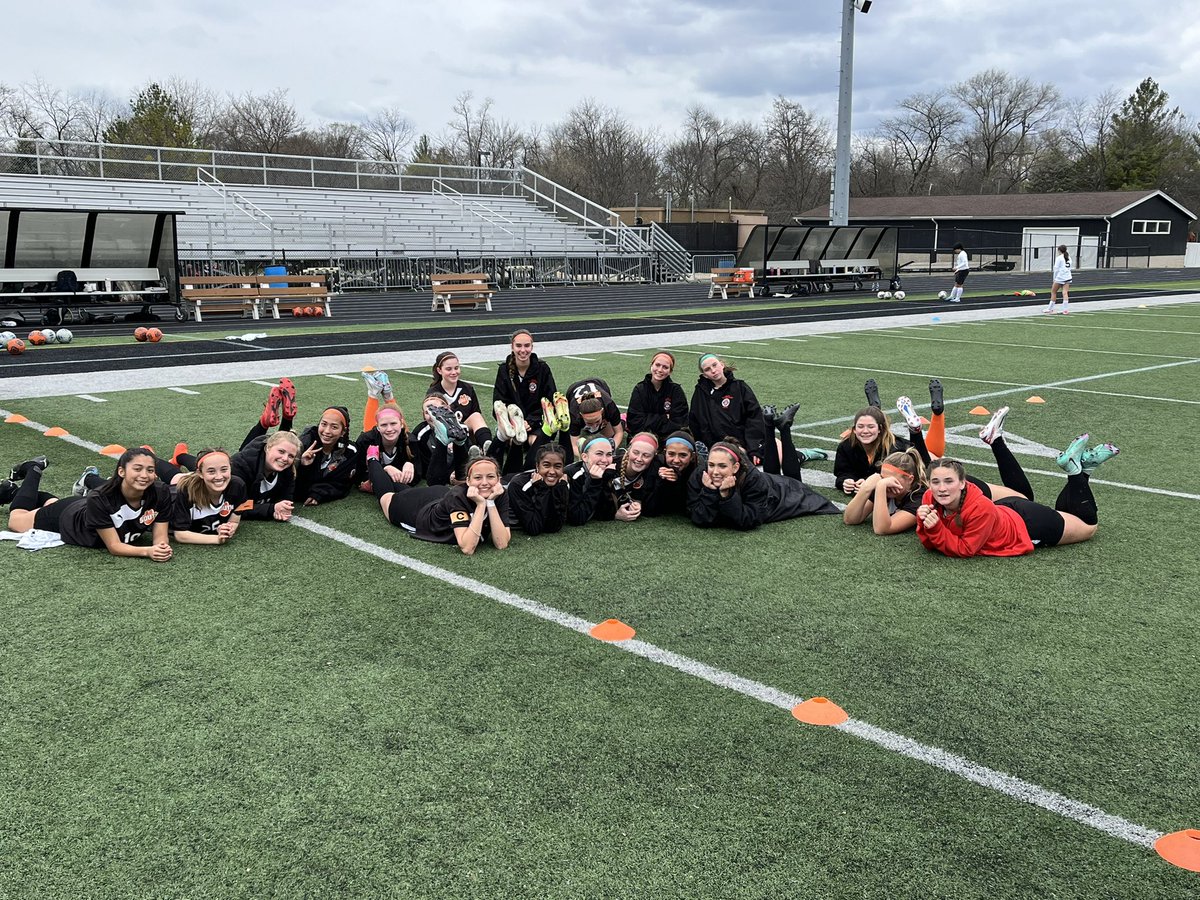 MrStaj3's tweet photo. Behind 2 second half goals from Ashley and Alice, Tigers earn the 2-0 victory over visiting Wheaton North! Assists to Eleanor and Mae. Audrey with the shutout. #tigerproud #earnedourstripes #IMpossible @wwsouthsoccer @WWSathletics https://t.co/wjYuUiSxY1