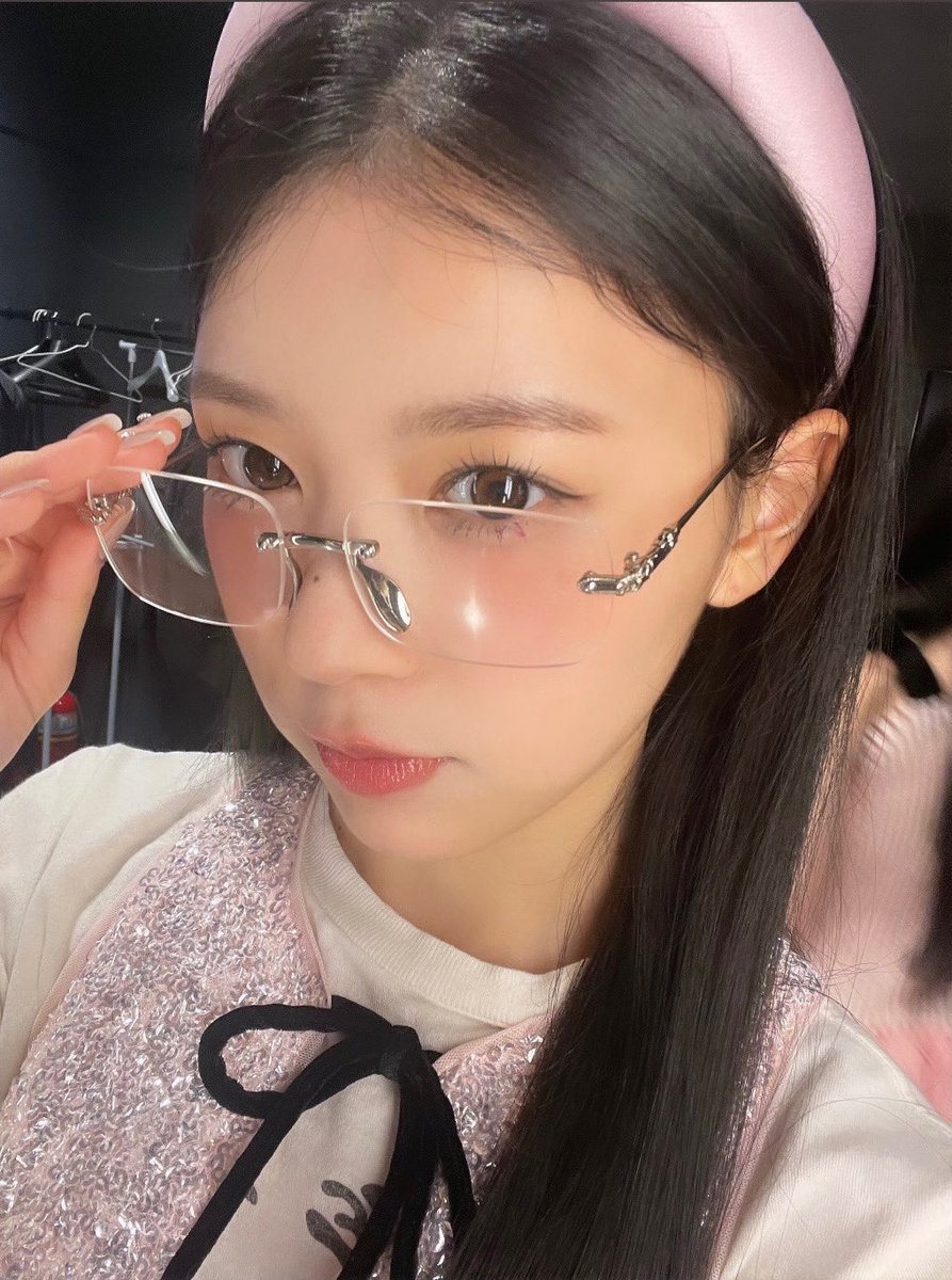 picsillit's tweet photo. #MOKA Weverse Update https://t.co/RNQgV2eTtf
