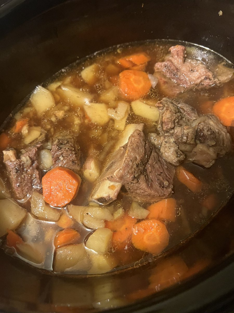 Tonight’s menu: Short rib with carrots and potatoes in a homemade broth ser.