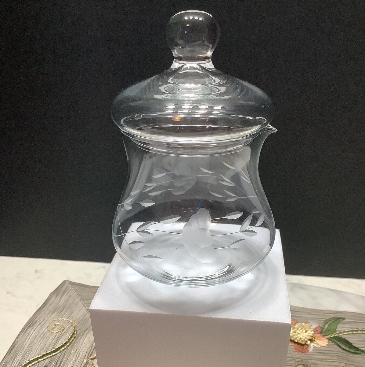 bmktreasures's tweet image. bmktreasures.etsy.com/listing/170286….  #etsy #etsyvintageshop #princesshouse #vase #smallbusiness #etsyshopownersofinstagram #smallbusinessowner #vintagefinds #collectibles #giftideas #giftsforher
