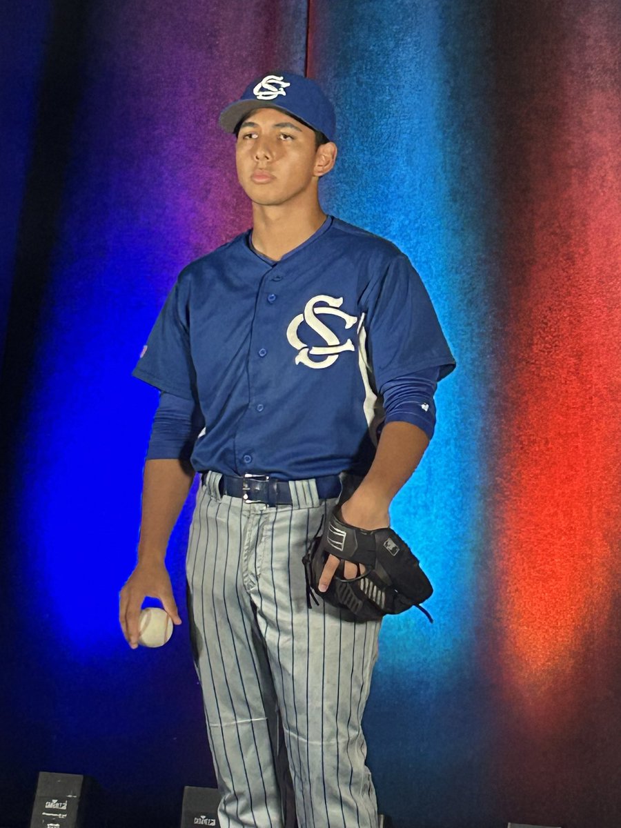 SCCFALCONS's tweet photo. Diamond Falcons respond in a BIG way beating the College of Marin in the “Ville,” 13-3!
Soph RHP Mateo Santos (Bethel HS) goes 7 strong innings with 8K’s, Soph 3B Connor Ross provides the offense with 4 hits, 3RBI’s including a 2 run HR!
#falconsfly
#winaseries https://t.co/4NbJZUwPlr
