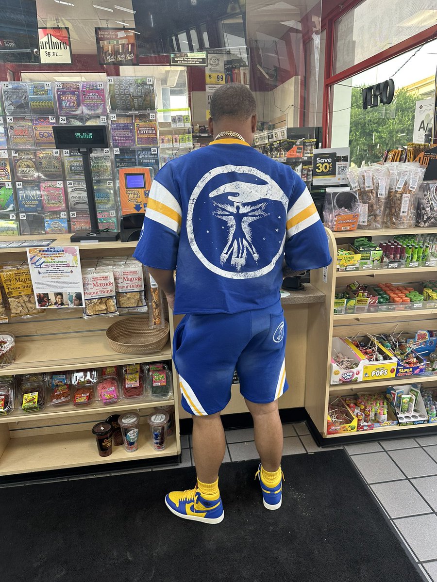 Ynbc_Red's tweet photo. Happy G Day 🏆🎒 to The Richest Middle Man “Me” Thank God for another Bless Day 🎊🎂🥳 4Eva The Biggest ‼️ Quincy Williams 24/7 Da Muv 
#Big26 ♈️ https://t.co/9ZnwD0HJco