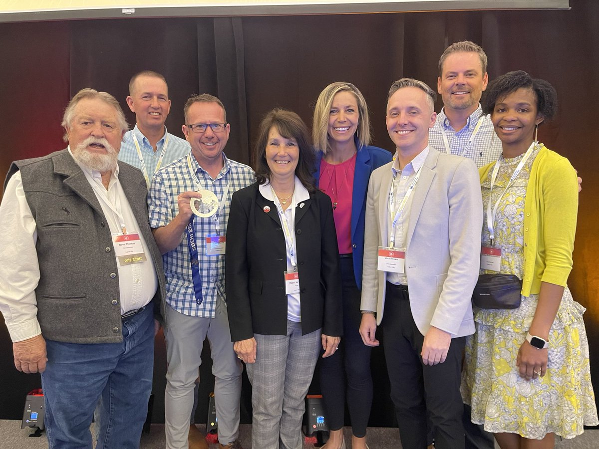 ClintonPMorris's tweet photo. Noelle Pikus-Pace was the keynote speaker today at the Utah League of Cities and Towns Mid-Year Conference. #CitiesWork 👊❤️🇺🇸 https://t.co/31QYtGCasy
