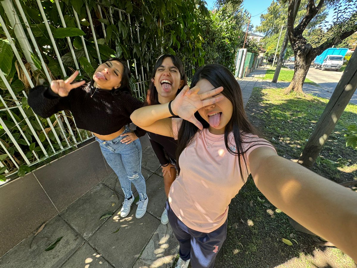 ellas no lo saben pero son la razón x la cual no me rindo todavía🫶🏼