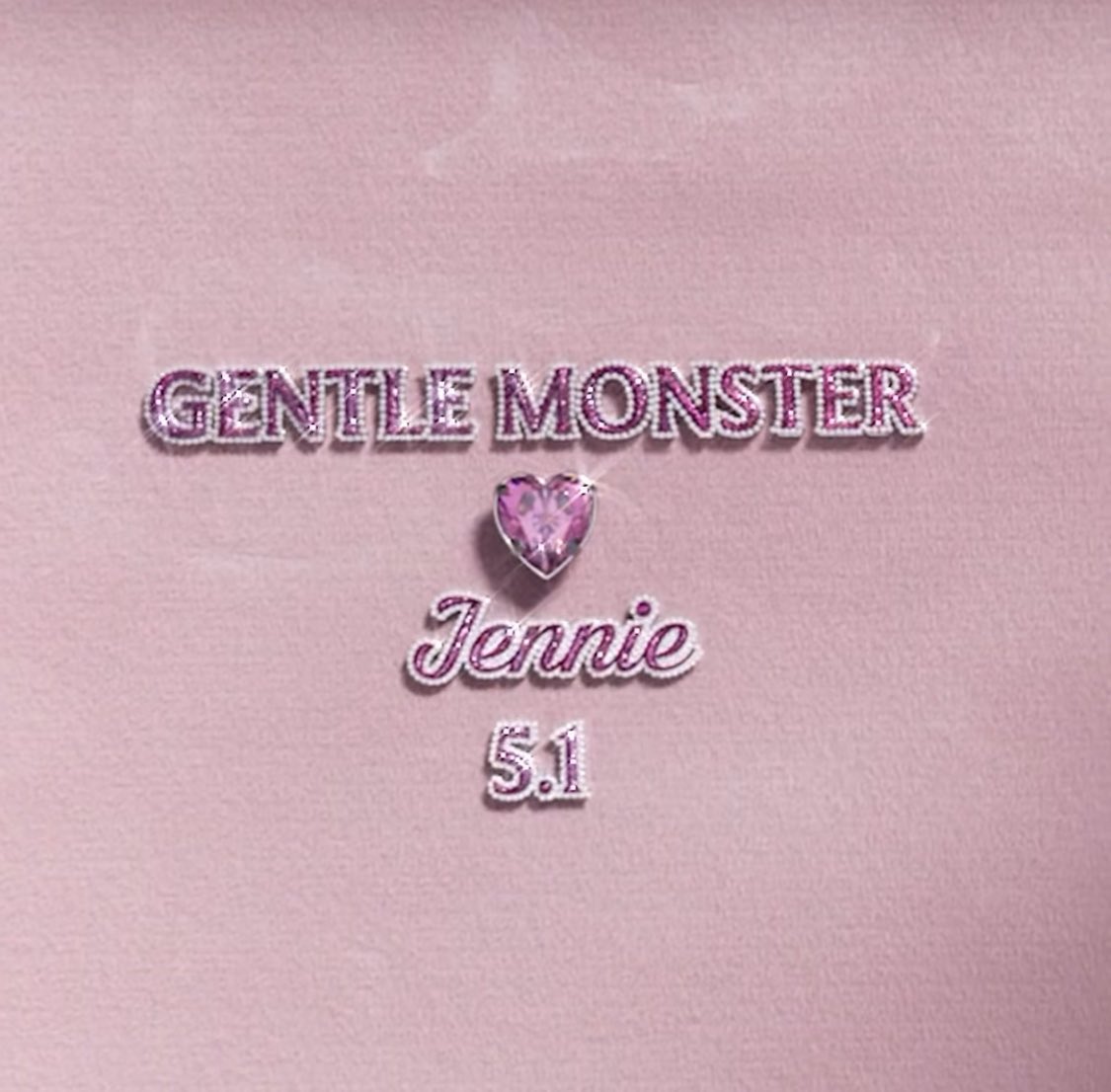 jnkoopsies's tweet photo. WAKE UP GENTLE MONSTER X JENNIE IS COMING SOON!!! MAY 1!!! https://t.co/5yIhmjwIA9