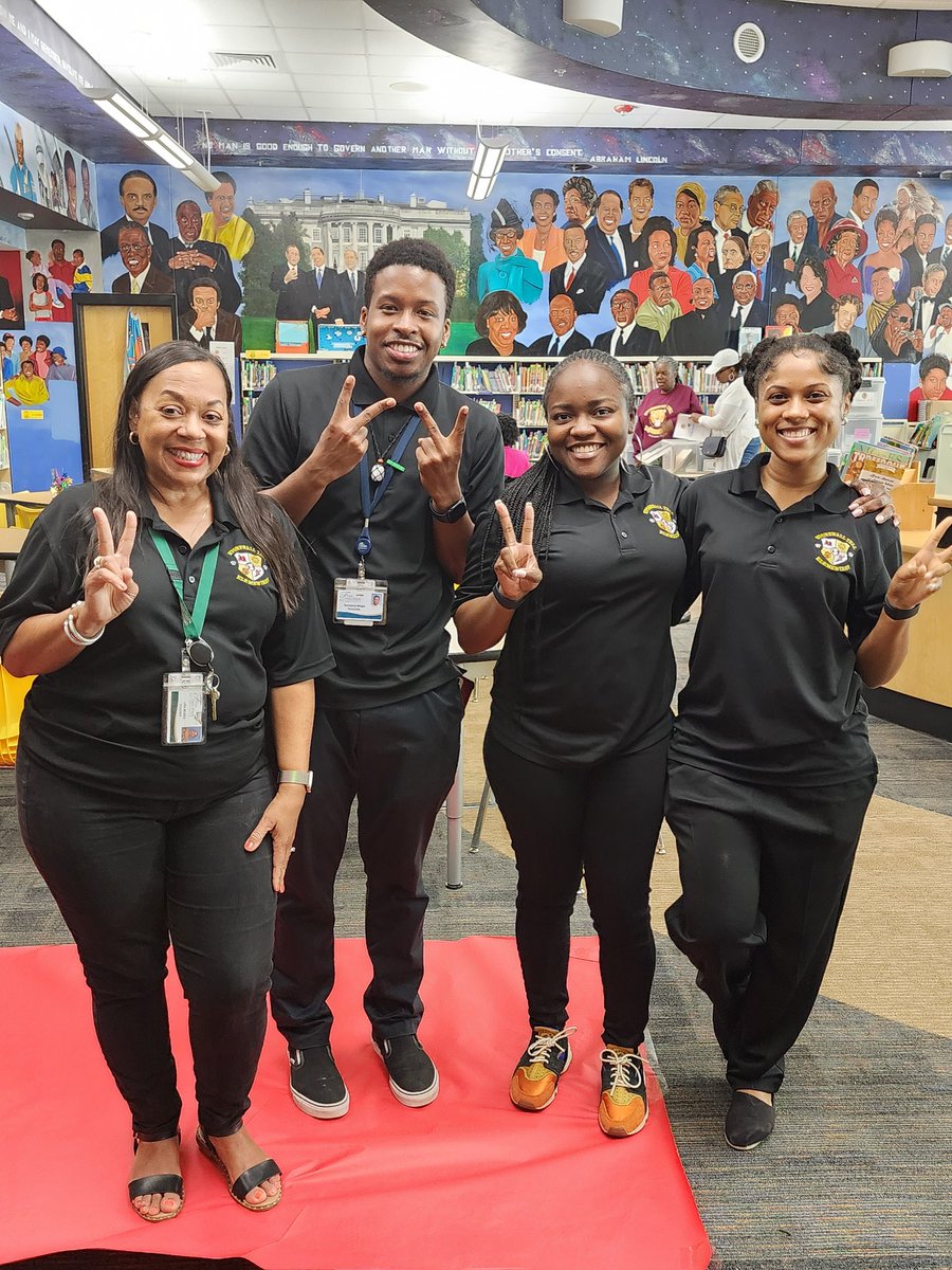 MTSS_Boyd's tweet photo. Our  stars shine the brightest! @aplatimore hosted an exclusive showing, and this STELLar @StonewallTell group did not come to play. We are READY!!! #operatinginexcellence #ThrivingThursdays #Ready @NPorter17 https://t.co/YGVLEACDTN