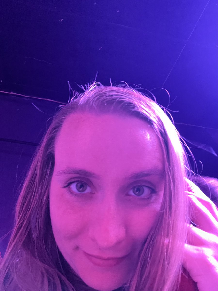 Alanis King tweet media