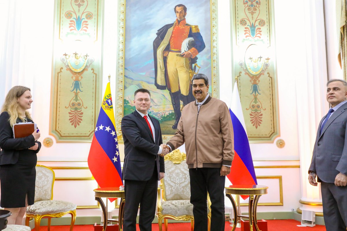 Nicolás Maduro tweet media