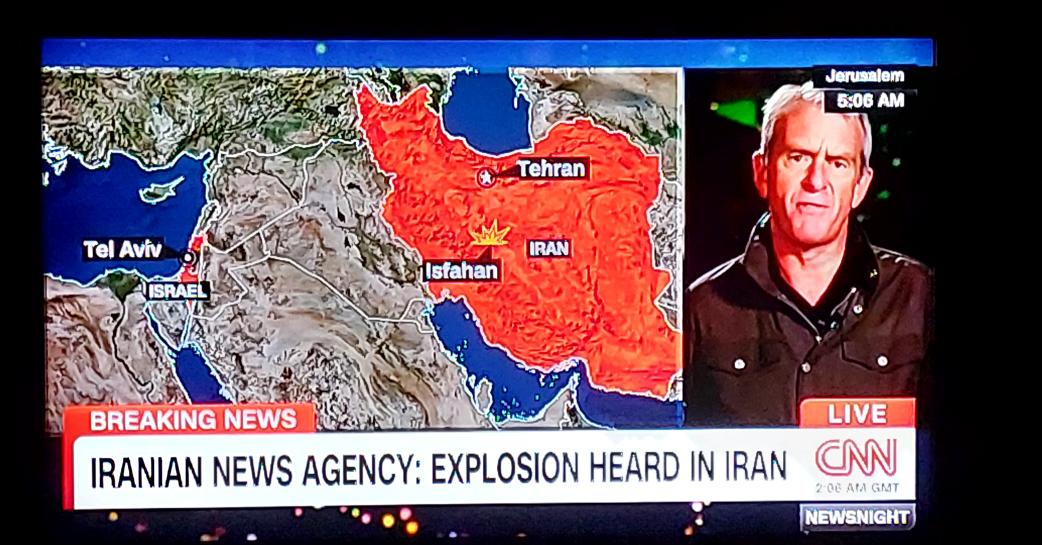 CNN:
İran medyası: 'İran'da patlama duyuldu'