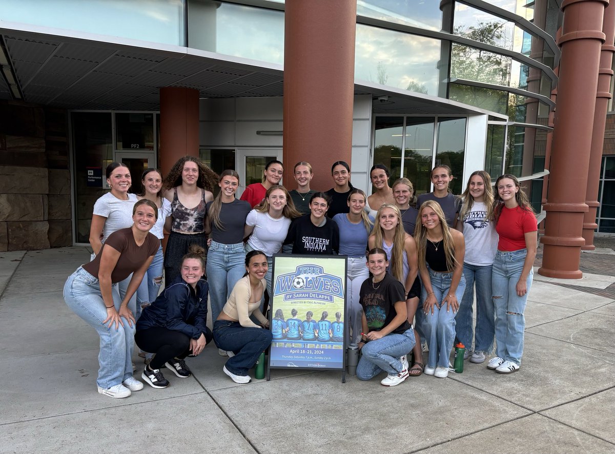 What do we do when our last spring game gets canceled? We play a great Intra squad game, then attend the USI theatre production “The Wolves” It was a great final day to an incredible 2024 Spring season. ⁦@USIAthletics⁩ ⁦@USIedu⁩