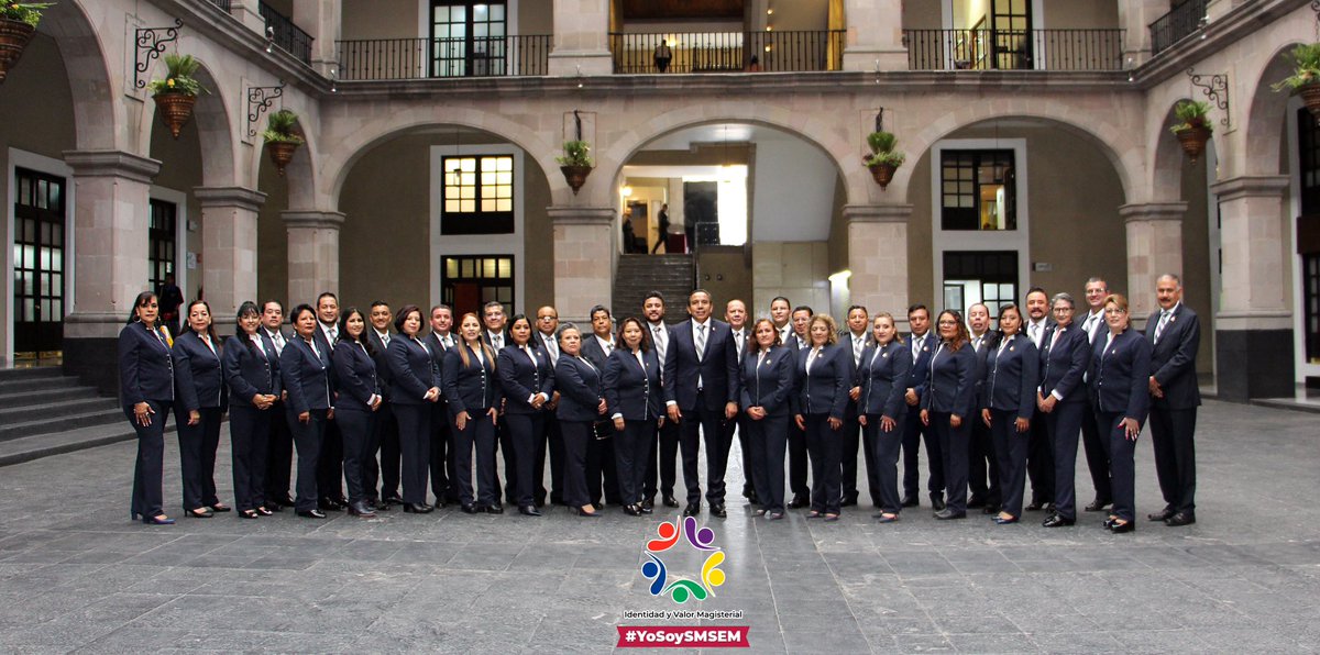 SMSEMmx's tweet photo. En un hecho histórico e inédito, tras más de cuatro décadas de que un líder del ejecutivo estatal atendiera personalmente la entrega del Pliego Petitorio de Asuntos Económicos y Profesionales, el @Marco_ACarbajal, Secretario General del Comité Ejecutivo Estatal 2021-2024 del #SMSEM, llevó las demandas más sensibles y urgentes de la base magisterial al Gobierno del Estado de México.

En el acto presidido por la gobernadora @delfinagomeza, también participaron los titulares de la Oficialía Mayor, la Secretaría de @FinanzasEdomex, la @SeducEdoMex  y la Consejería Jurídica de la entidad; el magisterio mexiquense confía en que el mandato humanista encabezado por nuestra hermana de vocación, responda de manera generosa, solidaria y fraterna a nuestras necesidades.

¡Juntos y unidos hacemos más por las maestras y los maestros!