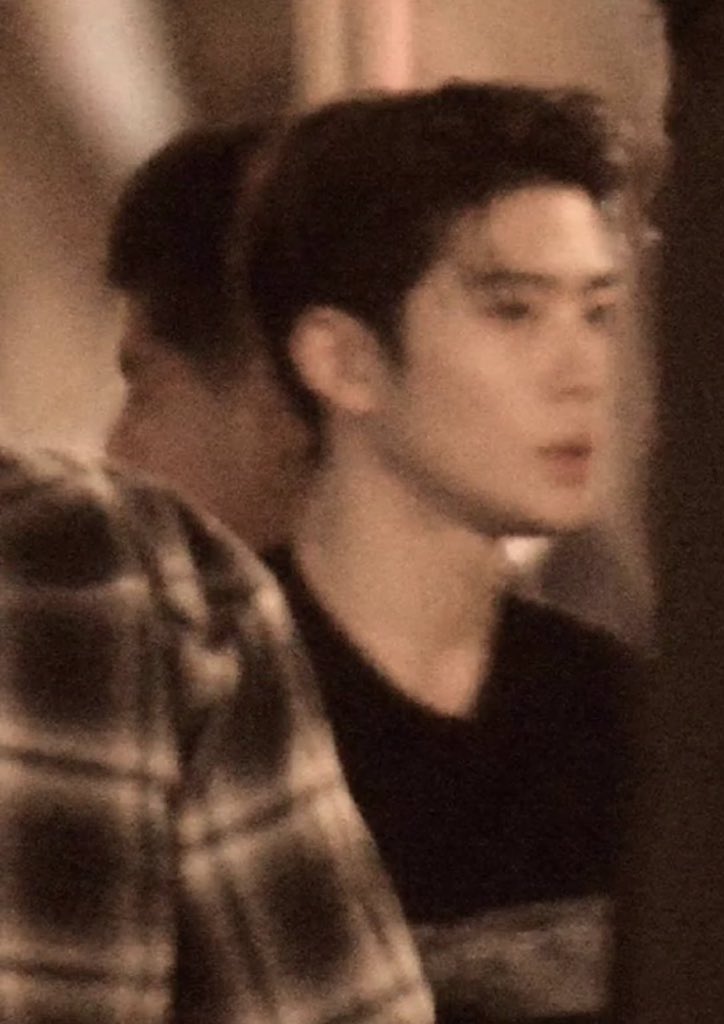 When the picture is low quality but you are jeong -jaehyun 🙇