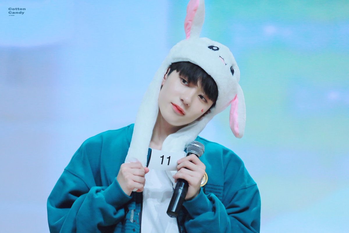 ¹⁹⁰⁴¹⁹ 🔙 💌💭 신예찬 
#YeChan_1THE9
#OMEGA_X #오메가엑스

SYNARRA FANSIGN
©Cotton Candy