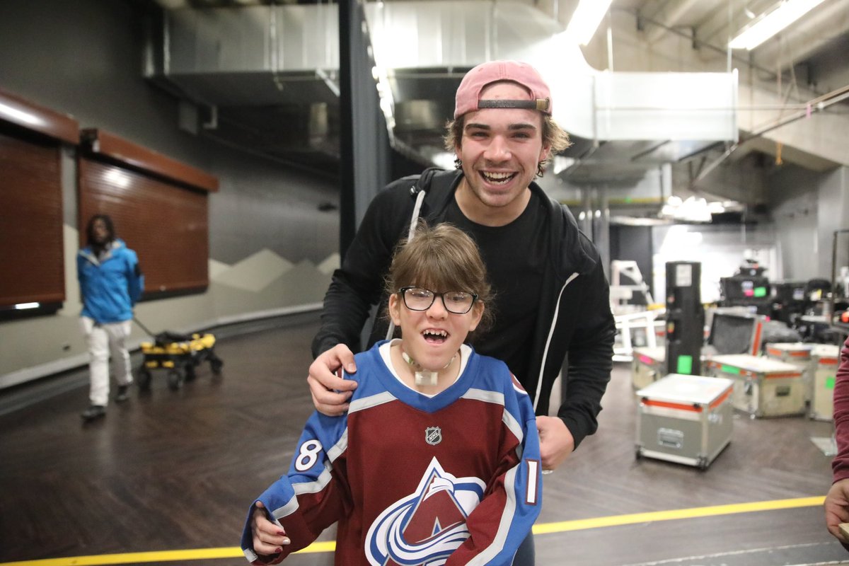 CrunchMomma's tweet photo. @Avalanche @pepsi Go avs go!! https://t.co/f8EWy3IROw