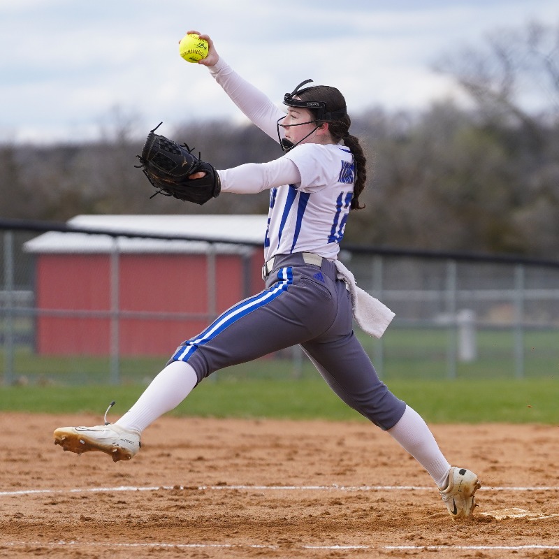 KometSoftball tweet picture